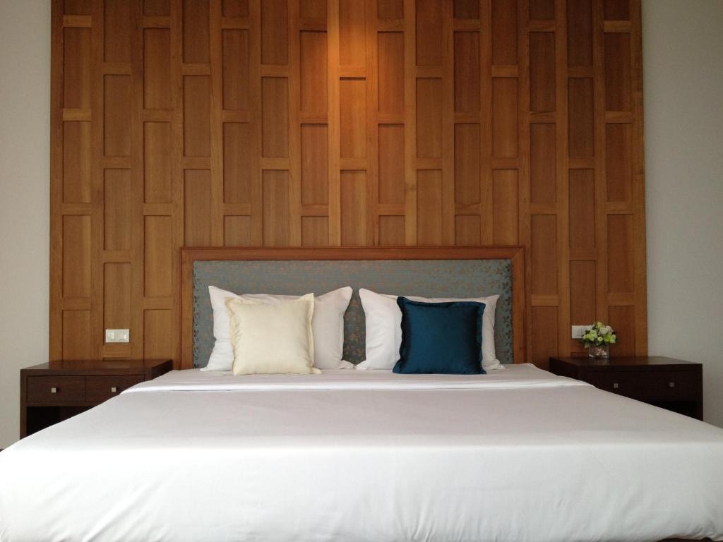Baan Dinso Hostel@Ratchadamnoen Banguecoque Quarto foto