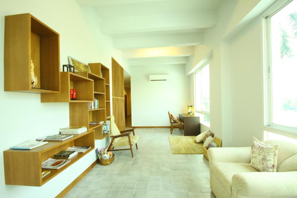 Baan Dinso Hostel@Ratchadamnoen Banguecoque Exterior foto
