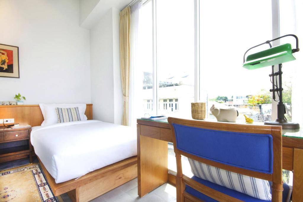Baan Dinso Hostel@Ratchadamnoen Banguecoque Quarto foto