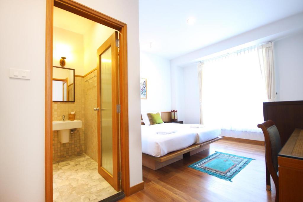Baan Dinso Hostel@Ratchadamnoen Banguecoque Quarto foto
