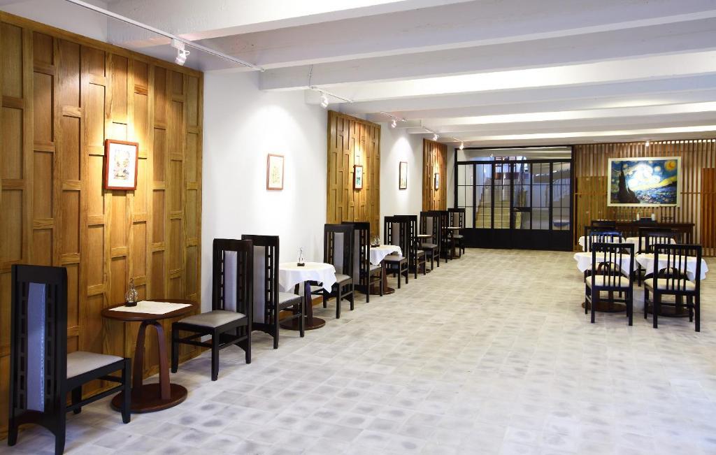 Baan Dinso Hostel@Ratchadamnoen Banguecoque Exterior foto